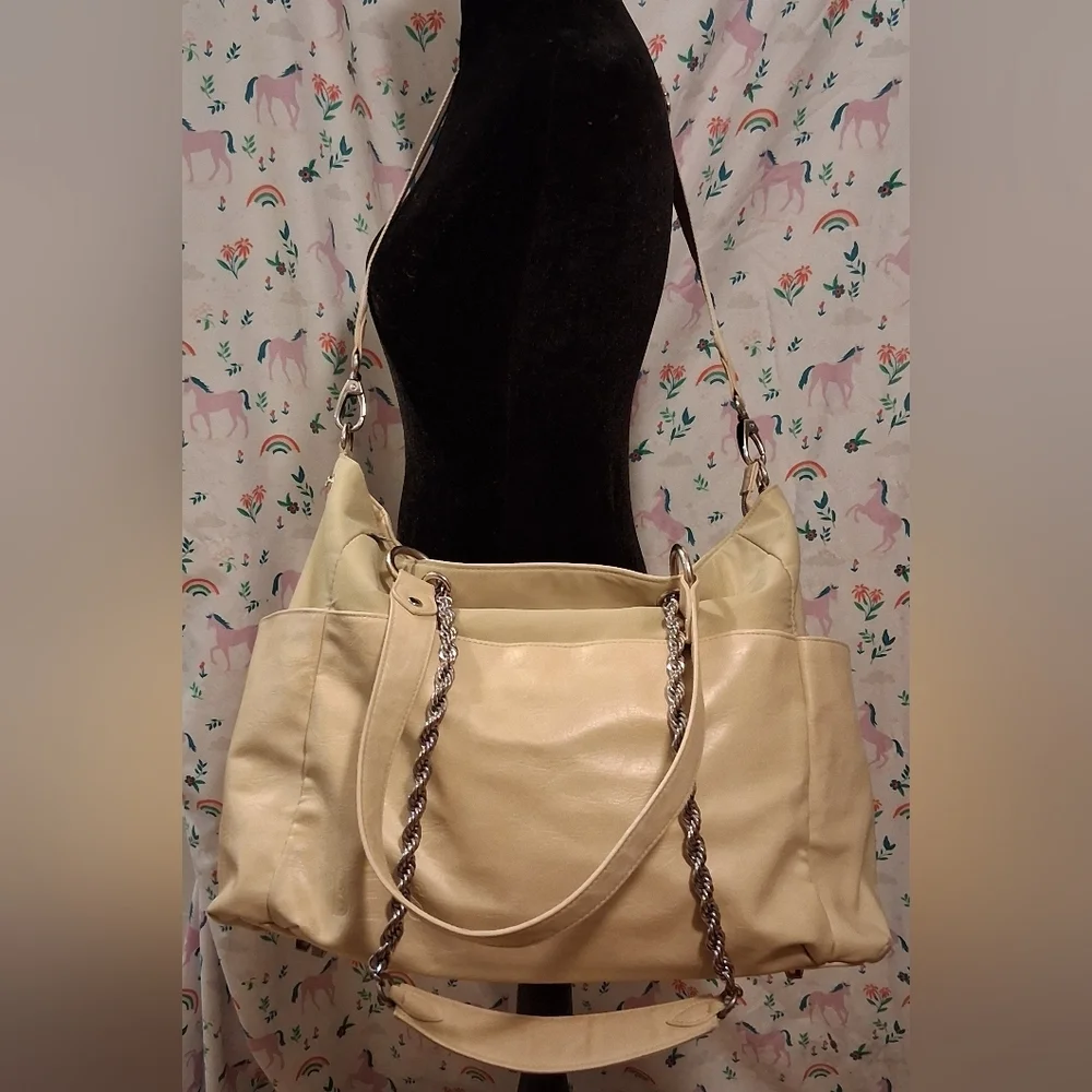 EUC Beis The Diaper Bag Cream Vegan Neutral Casual Maternity Mother Baby Bag